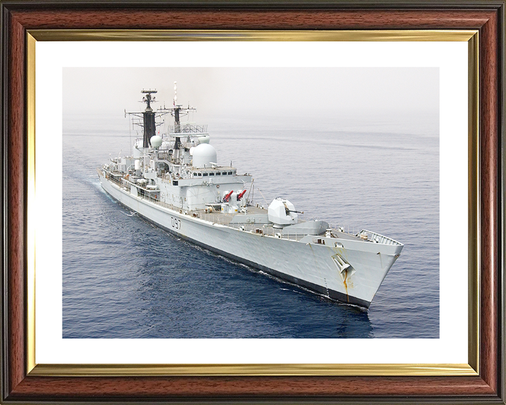 HMS Edinburgh (D97) Royal Navy Type 42 Destroyer High Starboard Bow View at sea Photo Print Wall Art Decor Posters, Prints, & Visual Artwork Hampshire Prints 10 x 8 Classic Frame Yes