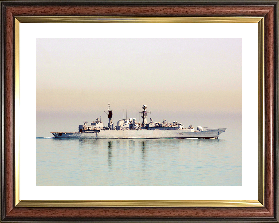 HMS Campbeltown (F86) Photo Print - Persian Gulf 2008 - Royal Navy Type 22 Frigate Posters, Prints, & Visual Artwork Hampshire Prints 10 x 8 Classic Frame Yes