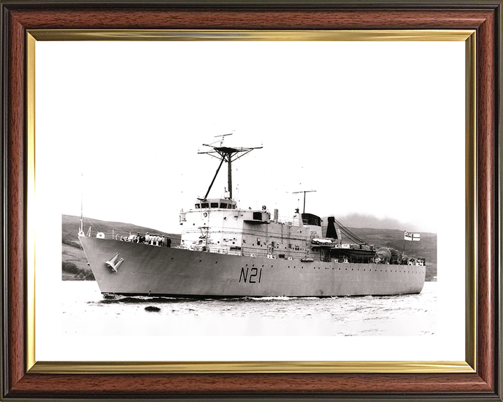 HMS Abdiel (N21) Royal Navy Abdiel Class Minelayer Photo Print Entering Harbour Warship Wall Art Posters, Prints, & Visual Artwork Hampshire Prints 10 x 8 Classic Frame Yes