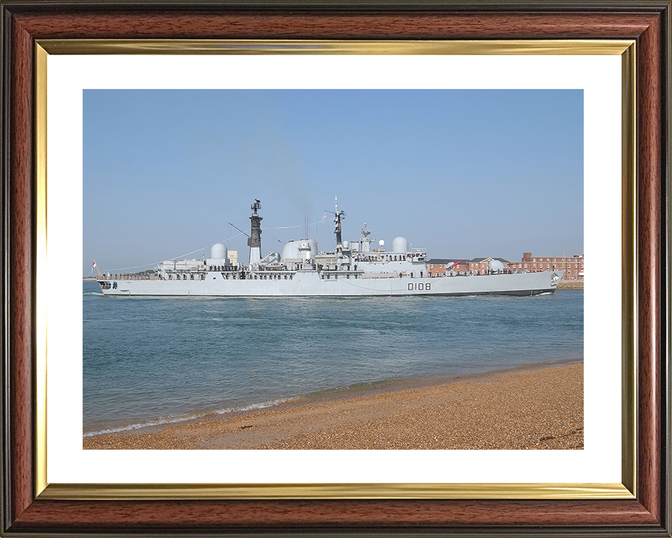 HMS Cardiff (D108) Royal Navy Type 42 Destroyer Paying Off Photo Print Wall Art Decor Posters, Prints, & Visual Artwork Hampshire Prints 10 x 8 Classic Frame Yes