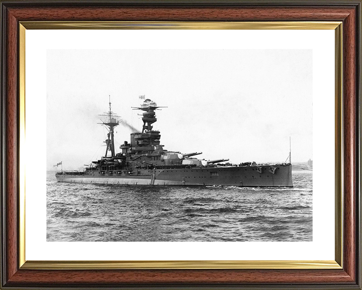 HMS Royal Oak (08) Photo Print - Entering Harbour - Royal Navy Revenge Class Battleship Posters, Prints, & Visual Artwork Hampshire Prints 10 x 8 Classic Frame Yes