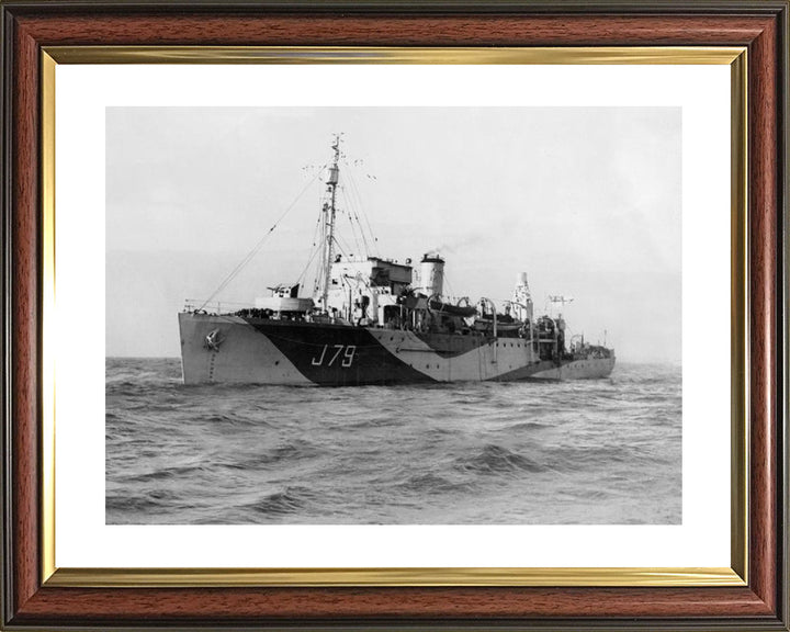HMS Scott J79 | Photo Print | Framed Print | Halcyon Class | Minesweeper | Royal Navy Hampshire Prints