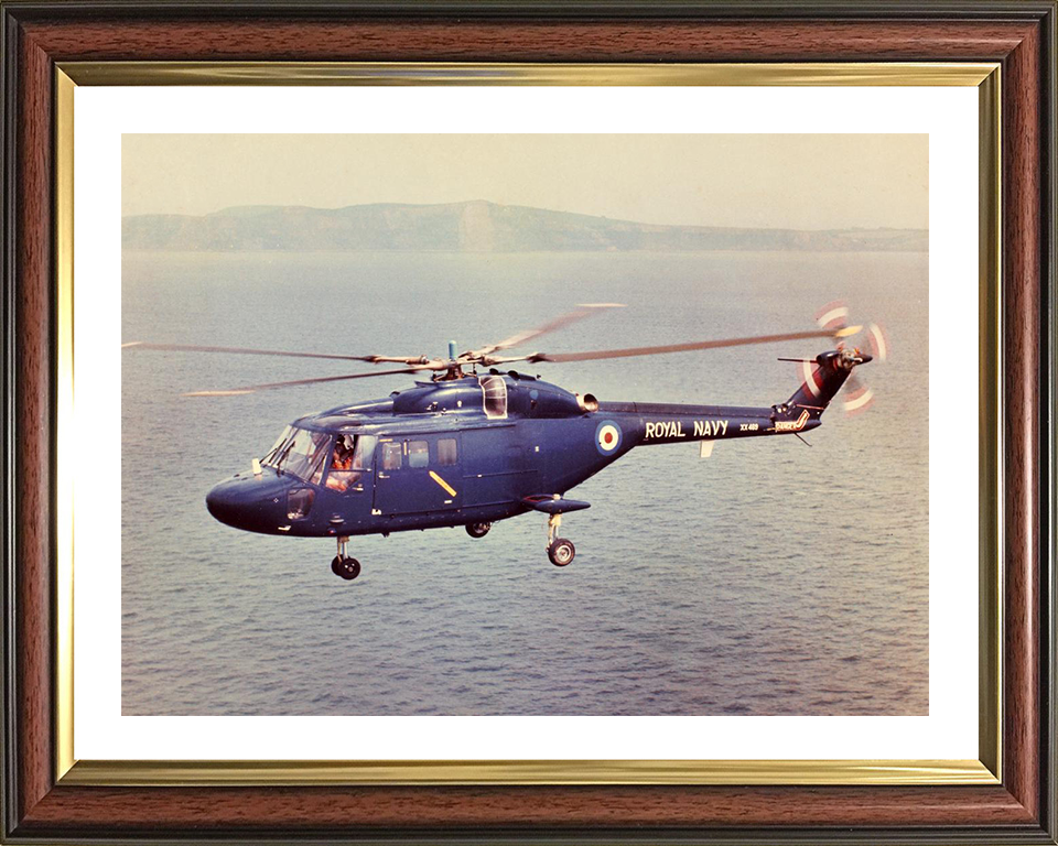 Westland Lynx Helicopter in Flight 1984 Photo Print - Royal Navy Aircraft Hampshire Prints 10 x 8 Classic Frame Yes