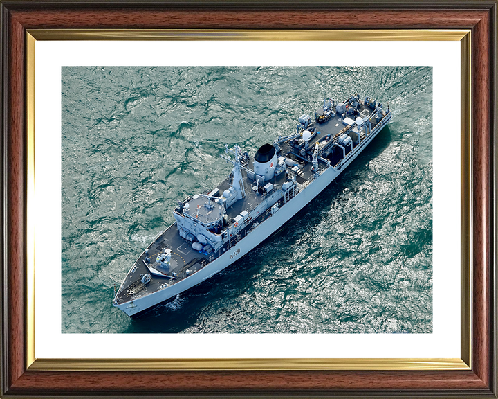 HMS Cattistock (M31) Royal Navy Hunt Class MineHunter From The Air Photo Print Wall Art Decor Posters, Prints, & Visual Artwork Hampshire Prints 10 x 8 Classic Frame Yes