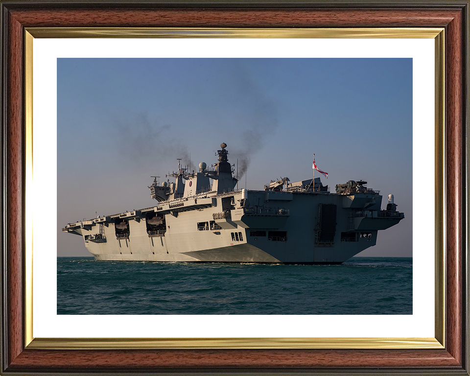 HMS Ocean (L12) Photo Print - At Sea 2016 - Royal Navy Landing Platform Helicopter Hampshire Prints 10 x 8 Classic Frame Yes