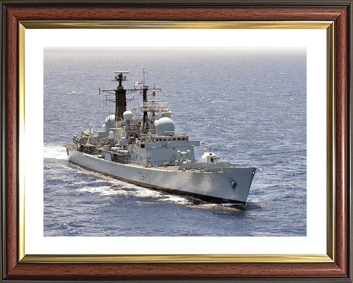 HMS Edinburgh (D97) Royal Navy Type 42 Destroyer High Starboard Bow View Photo Print Wall Art Decor Posters, Prints, & Visual Artwork Hampshire Prints 10 x 8 Classic Frame Yes