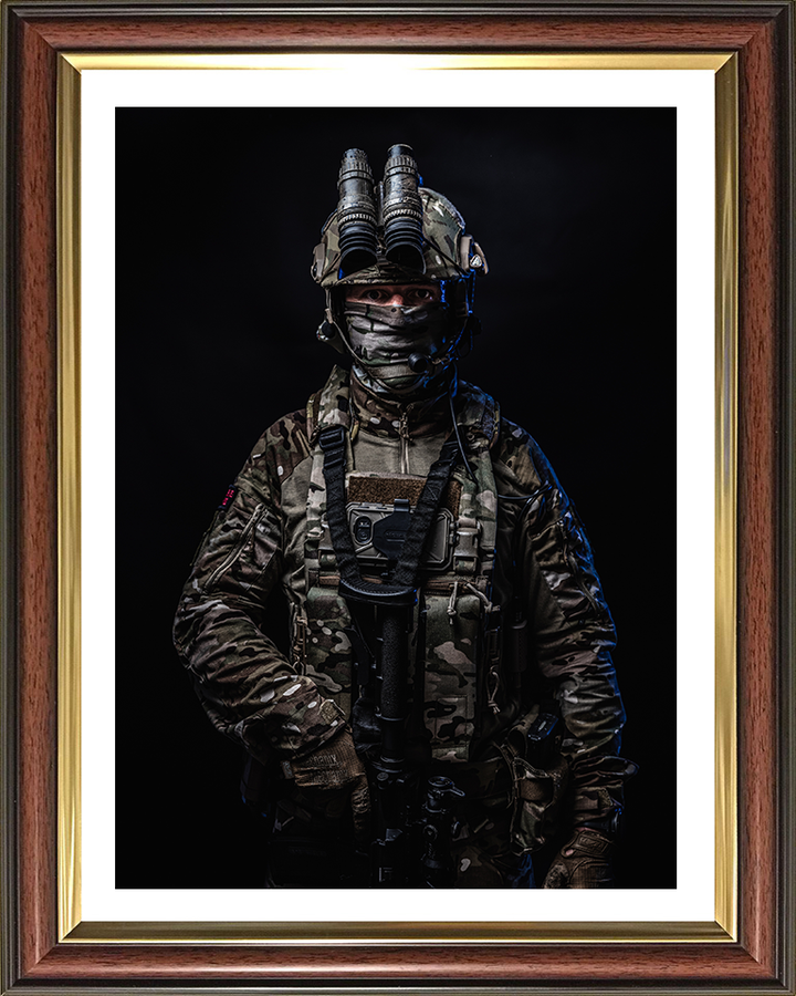 Royal Marines Commando Portrait | Photo Print | Framed Print | Military | Commando | Wall Art | Home Decor | Photography Hampshire Prints 10 x 8 Classic Frame Yes