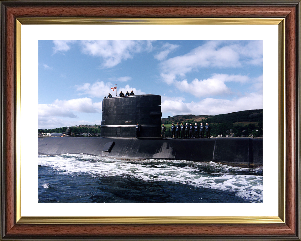 HMS Tireless (S88) Photo Print - On the Clyde 1994 - Royal Navy Trafalgar Class Submarine Hampshire Prints 10 x 8 Classic Frame Yes