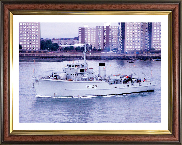 HMS Hubberston M1147 | Photo Print | Framed Print | Ton Class | Minesweeper | Royal Navy Posters, Prints, & Visual Artwork Hampshire Prints