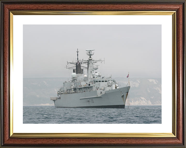 HMS Campbeltown (F86) Royal Navy Type 22 Frigate At Anchor Photo Print Wall Art Decor Posters, Prints, & Visual Artwork Hampshire Prints 10 x 8 Classic Frame Yes