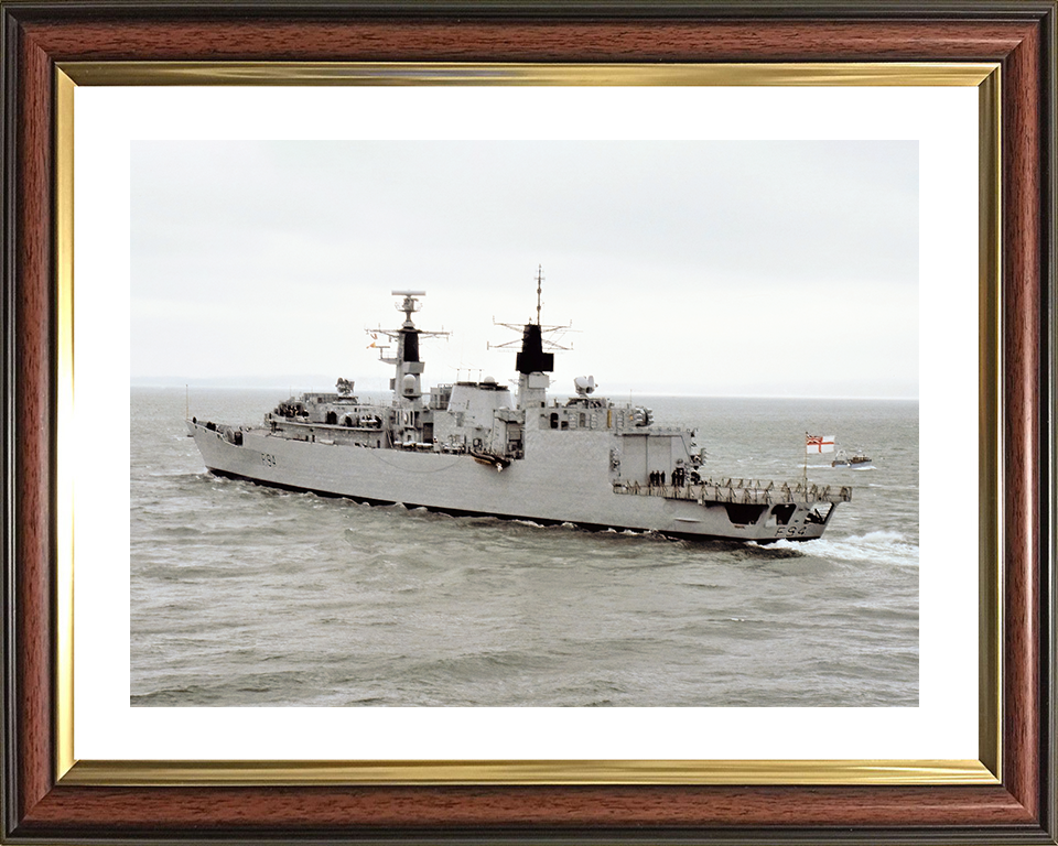 HMS Beaver (F93) Royal Navy Type 22 Frigate Underway Photo Print Wall Art Decor Posters, Prints, & Visual Artwork Hampshire Prints 10 x 8 Classic Frame Yes