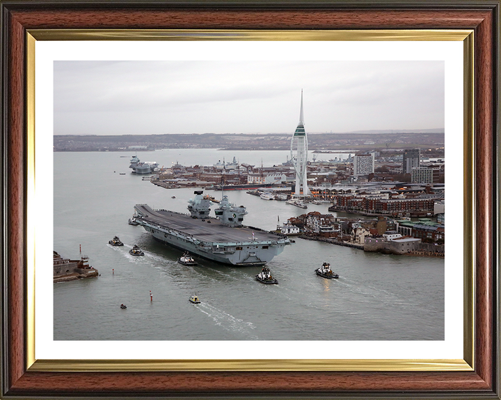 HMS Queen Elizabeth R08 | Photo Print | Framed Print | Queen Elizabeth Class | Aircraft Carrier | Royal Navy Hampshire Prints