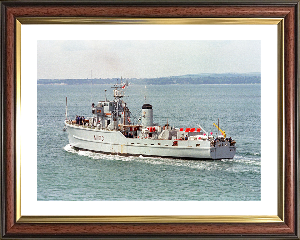HMS Alfriston (M1103) Royal Navy Ton Class Minesweeper Warship Port Side View Photo Print Wall Art Decor Posters, Prints, & Visual Artwork Hampshire Prints 10 x 8 Classic Frame Yes