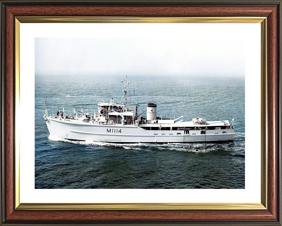 HMS Brinton (M1114) Royal Navy Ton Class Minesweeper Port Side View Photo Print Wall Art Decor Posters, Prints, & Visual Artwork Hampshire Prints 10 x 8 Classic Frame Yes