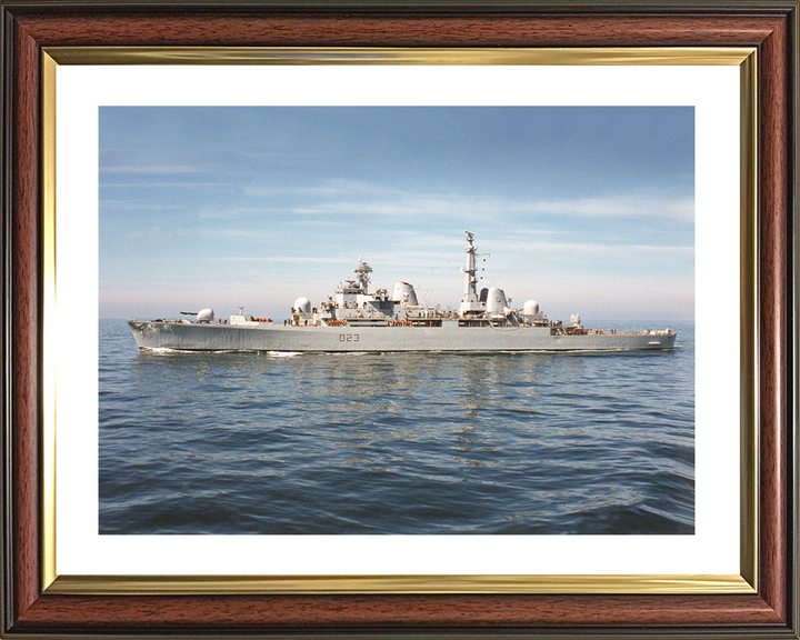 HMS Bristol (D23) Royal Navy Type 82 Destroyer Port Beam View Photo Print Wall Art Decor Posters, Prints, & Visual Artwork Hampshire Prints 10 x 8 Classic Frame Yes