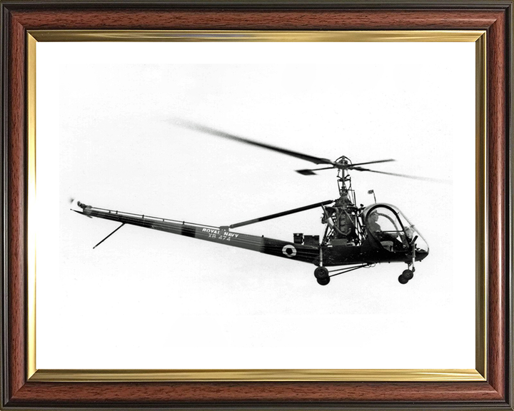 Hiller UH-12E Helicopter 1953 Photo Print - Royal Navy Aircraft Hampshire Prints 10 x 8 Classic Frame Yes