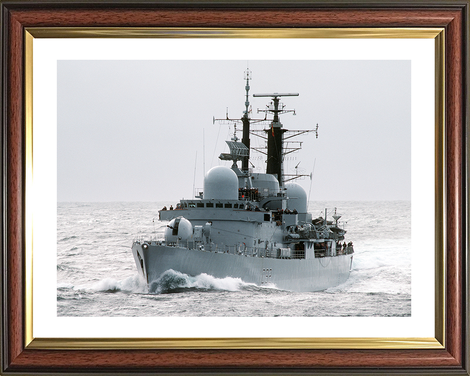 HMS Liverpool (D92) Photo Print - Underway 1986 - Royal Navy Type 42 Destroyer Hampshire Prints 10 x 8 Classic Frame Yes