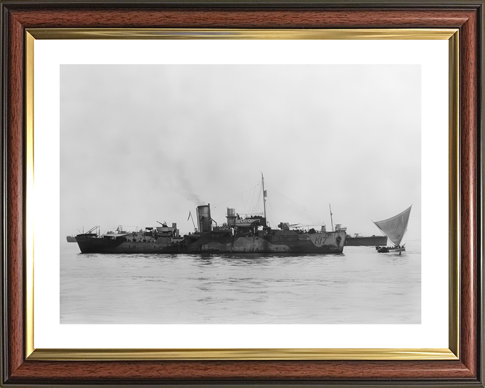 HMS Amaranthus (K17) Royal Navy Flower Class Corvette Warship Starboard View Photo Print Wall Art Decor Posters, Prints, & Visual Artwork Hampshire Prints 10 x 8 Classic Frame Yes