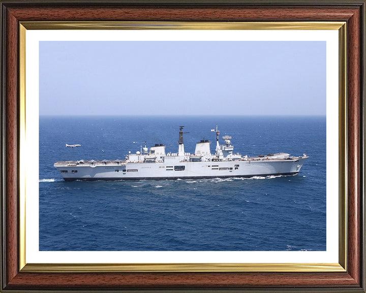 HMS Invincible R05 | Photo Print | Framed Print | Invincible Class | Aircraft Carrier | Royal Navy Hampshire Prints