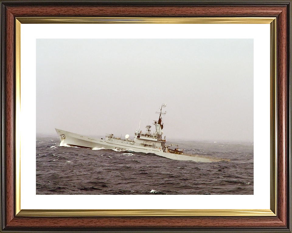 HMS Dumbarton Castle (P265) Royal Navy Castle Class Patrol Vessel In Rough Sea Photo Print Wall Art Decor Posters, Prints, & Visual Artwork Hampshire Prints 10 x 8 Classic Frame Yes