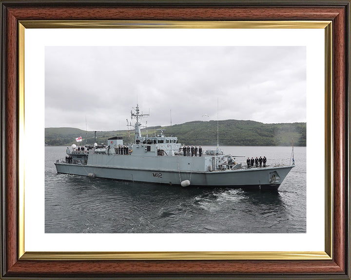 HMS Shoreham M112 Royal Navy Sandown class minehunter Photo Print or Framed Print - Hampshire Prints