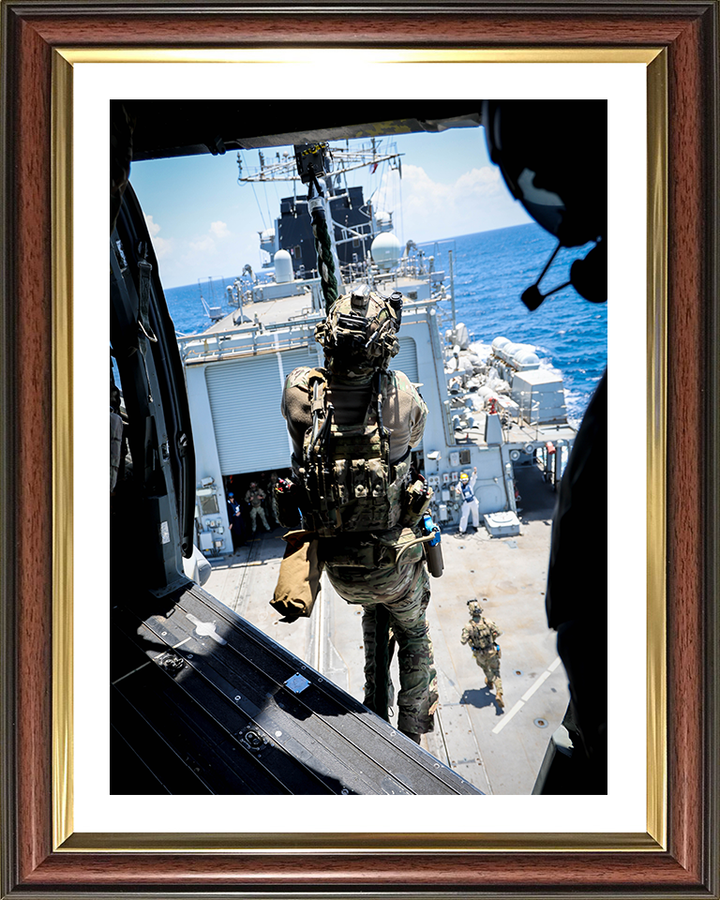 Royal Marine Commando Fast Rope from a Merlin Photo Print - 42 Commando Hampshire Prints 10 x 8 Classic Frame Yes
