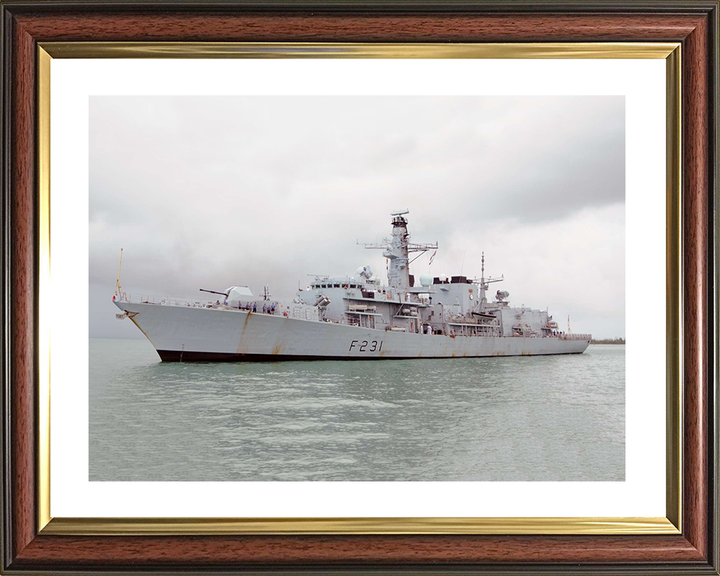 HMS Argyll (F231) Royal Navy Type 23 Frigate Low Port Side View Photo Print Wall Art Decor Posters, Prints, & Visual Artwork Hampshire Prints 10 x 8 Classic Frame Yes