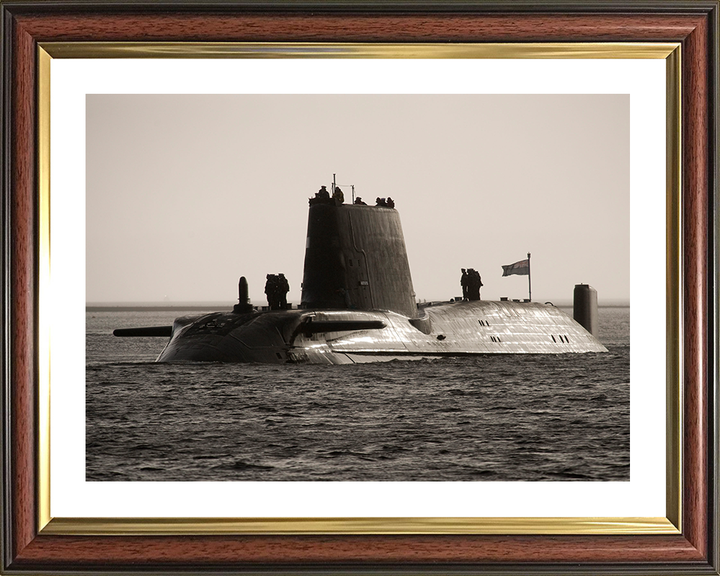 HMS Astute (S119) Photo Print - Arrives in Faslane - Royal Navy Astute Class Submarine Hampshire Prints 10 x 8 Classic Frame Yes