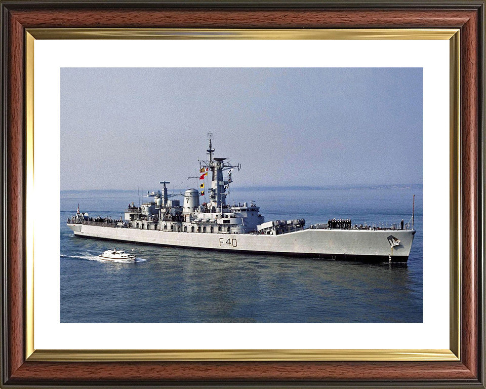 HMS Sirius F40 | Photo Print | Framed Print | Poster | Leander Class | Frigate | Royal Navy Hampshire Prints