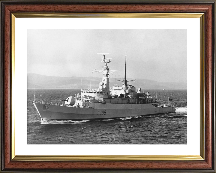 HMS Avenger (F185) Royal Navy Type 21 Frigate During Trials 1977 Photo Print Wall Art Decor Posters, Prints, & Visual Artwork Hampshire Prints 10 x 8 Classic Frame Yes