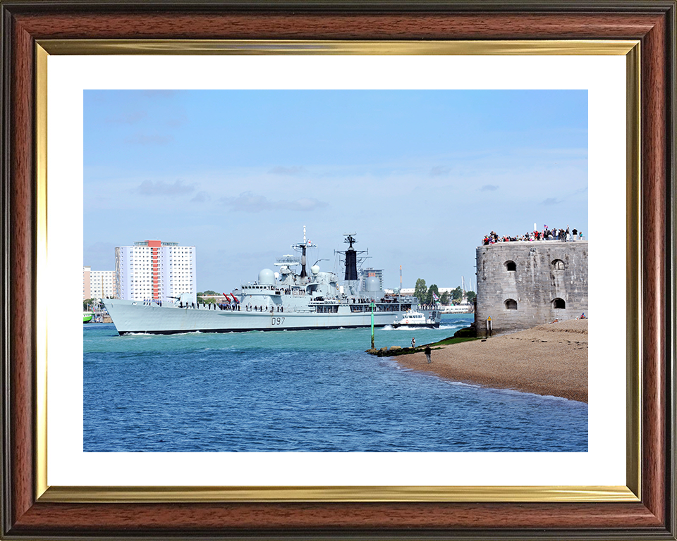 HMS Edinburgh D97 Type 42 Destroyer 25 May 2011