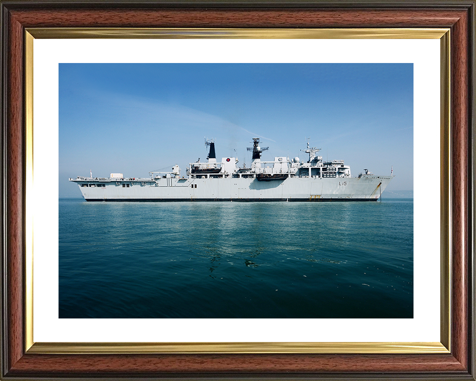 HMS Bulwark (L15) Royal Navy Albion Class Amphibious Ship Starboard Beam View Photo Print Wall Art Decor Posters, Prints, & Visual Artwork Hampshire Prints 10 x 8 Classic Frame Yes