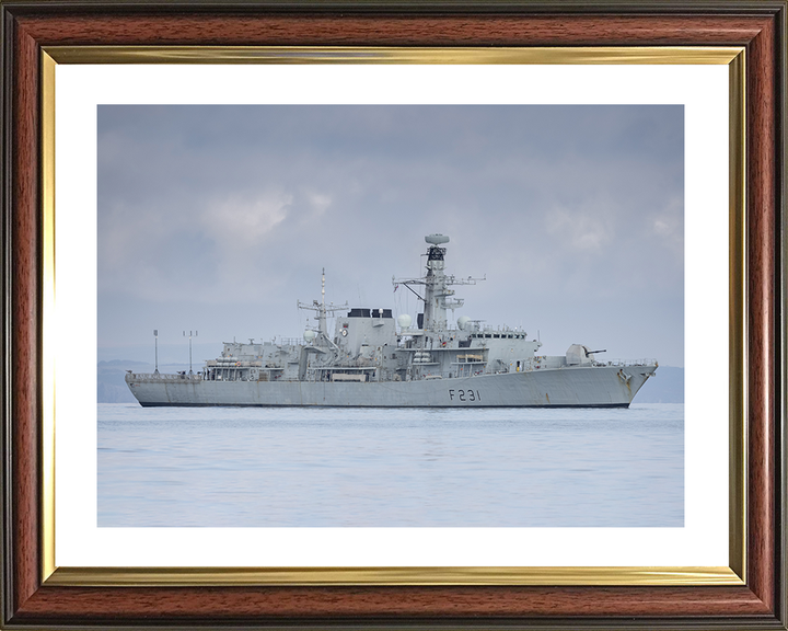 HMS Argyll (F231) Royal Navy Type 23 Frigate Starboard Side View Wall Art Photo Print Decor Posters, Prints, & Visual Artwork Hampshire Prints 10 x 8 Classic Frame Yes