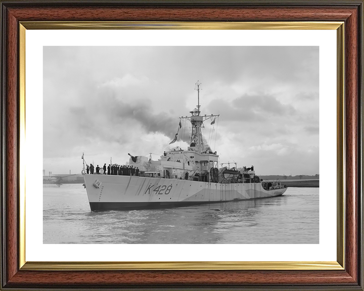 HMS Loch Alvie (K428) Photo Print - Entering Harbour - Royal Navy Loch Class Frigate Hampshire Prints 10 x 8 Classic Frame Yes