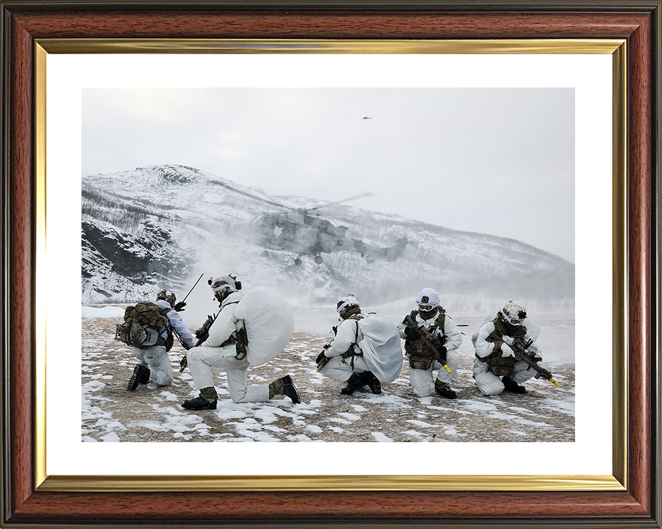Royal Marines With Wildcat Helicopter in Norway Photo Print 40 Commando Wall Art Military Decor Posters, Prints, & Visual Artwork Hampshire Prints 10 x 8 Classic Frame Yes