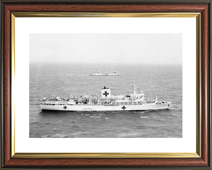SS Uganda | Photo Print | Framed Print | Poster | Hospital Ship | Royal Navy Hampshire Prints