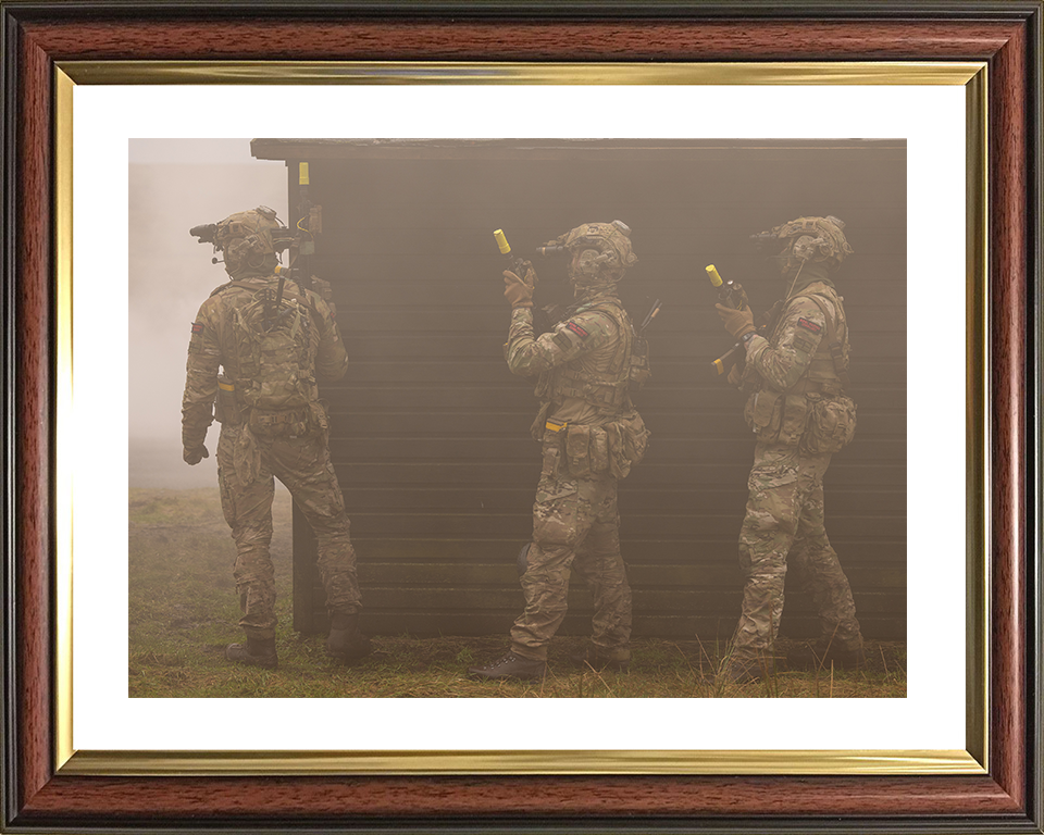 Royal Marines Commandos Through the Mist 2026 Photo Print 42 Commando Wall Art Military Decor Posters, Prints, & Visual Artwork Hampshire Prints 10 x 8 Classic Frame Yes