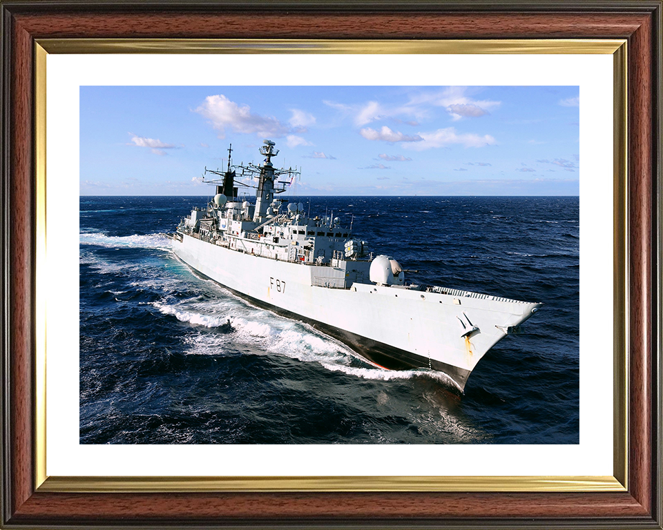 HMS Chatham (F87) Photo Print - Gulf of Aden 2010 - Royal Navy Type 22 Frigate Hampshire Prints 10 x 8 Classic Frame Yes