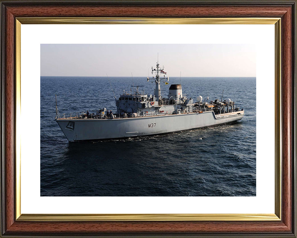 HMS Chiddingfold M37 | Photo Print | Framed Print | Hunt Class | Minehunter | Royal Navy Hampshire Prints