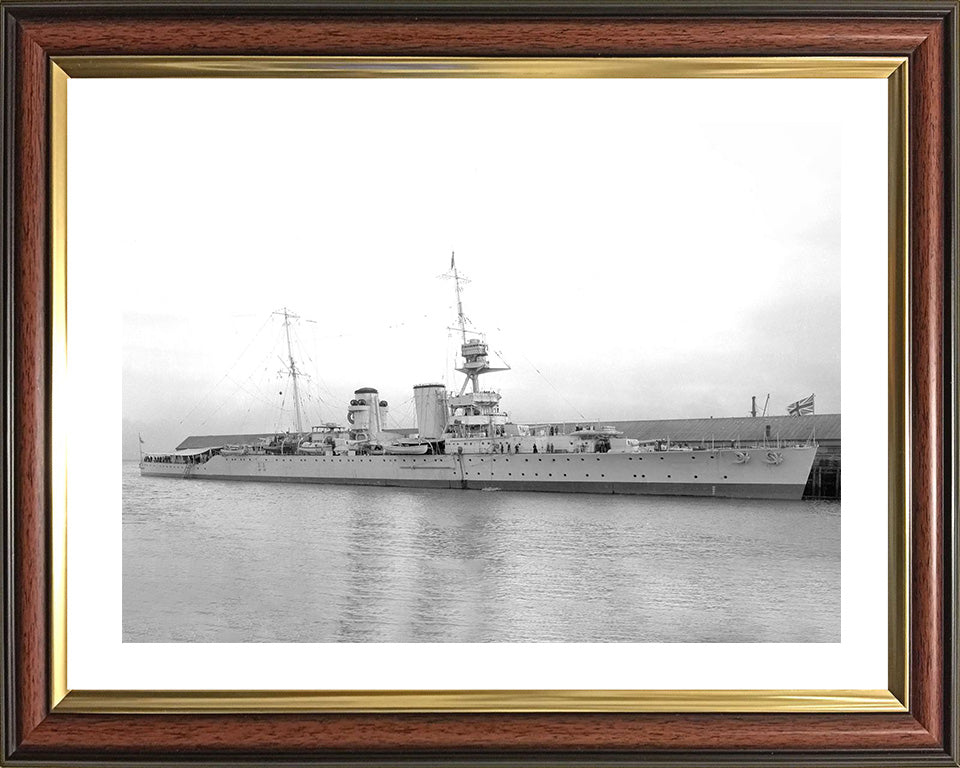 HMS Raleigh (1919) Photo Print - Alongside 1921 - Royal Navy Hawkins Class Cruiser Hampshire Prints 10 x 8 Classic Frame Yes