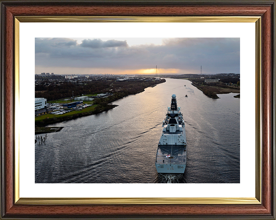 HMS Defender (D36) Photo Print - Enters Glasgow 2013 - Royal Navy Type 45 Destroyer Posters, Prints, & Visual Artwork Hampshire Prints 10 x 8 Classic Frame Yes