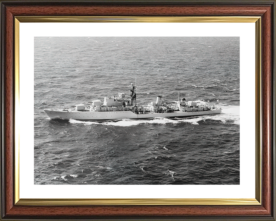 HMS Diana (D126) Royal Navy Daring Class Destroyer High Port Beam View Photo Print Wall Art Decor Posters, Prints, & Visual Artwork Hampshire Prints 10 x 8 Classic Frame Yes
