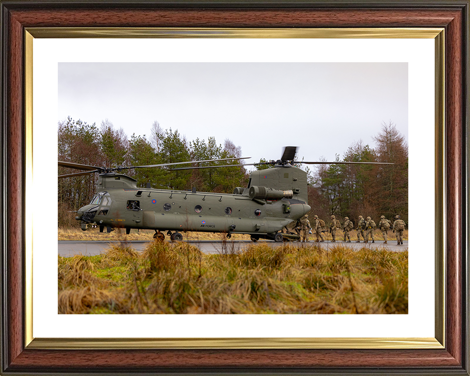 Royal Marines Board a Chinook Helicopter 2026 Photo Print 42 Commando Wall Art Military Decor Posters, Prints, & Visual Artwork Hampshire Prints 10 x 8 Classic Frame Yes