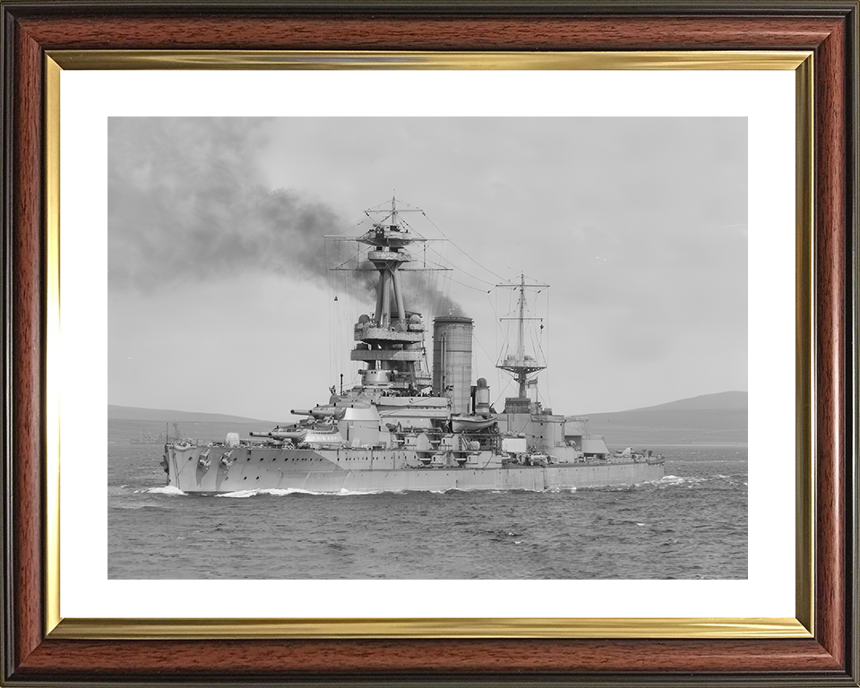 HMS Canada Photo Print - Port Side View - Royal Navy Super Dreadnought Battleship Hampshire Prints 10 x 8 Classic Frame Yes