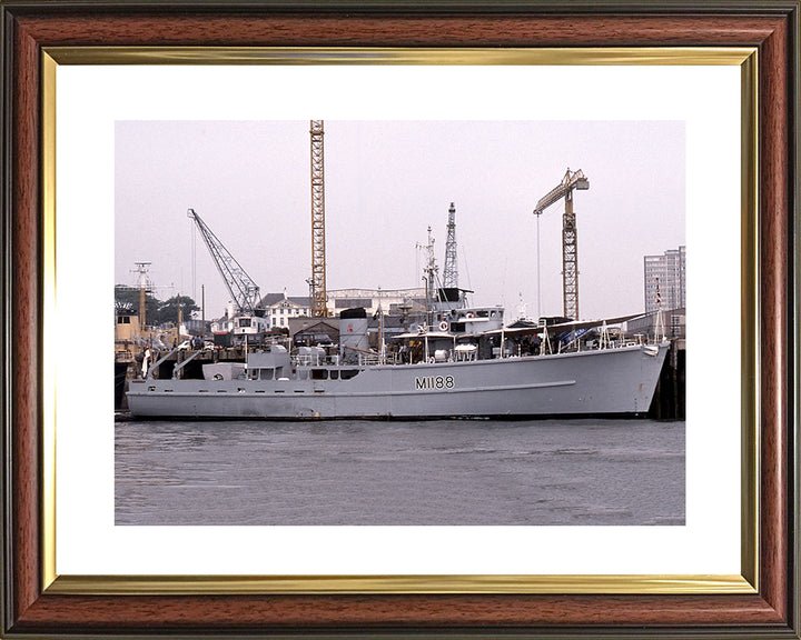 HMS Walkerton M1188 | Photo Print | Framed Print | Ton Class | Minesweeper | Royal Navy Hampshire Prints