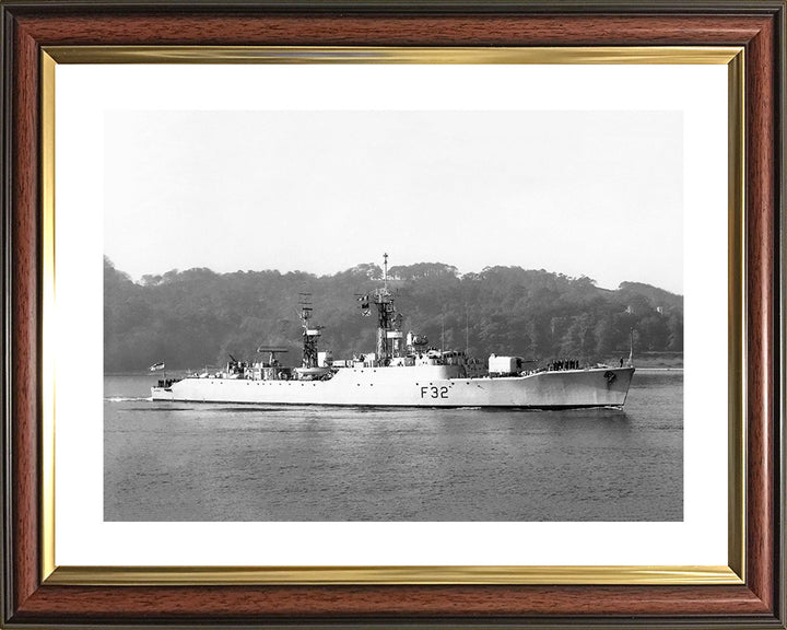 HMS Salisbury F32 | Photo Print | Framed Print | Salisbury Class | Frigate | Royal Navy Hampshire Prints