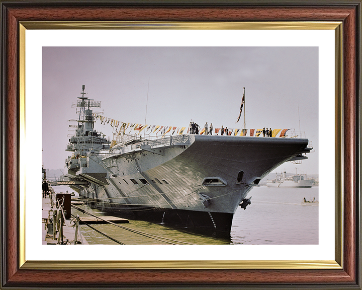 HMS Hermes (R12) Photo Print - Navy Days 1977 - Royal Navy Centaur Class Aircraft Carrier Hampshire Prints 10 x 8 Classic Frame Yes
