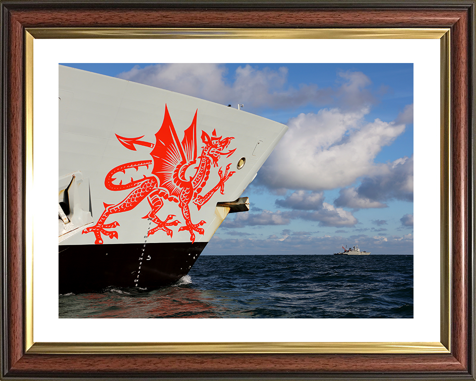 HMS Dragon (D35) Royal Navy Type 45 Destroyer Dragon Emblem Photo Print Wall Art Decor Posters, Prints, & Visual Artwork Hampshire Prints 10 x 8 Classic Frame Yes