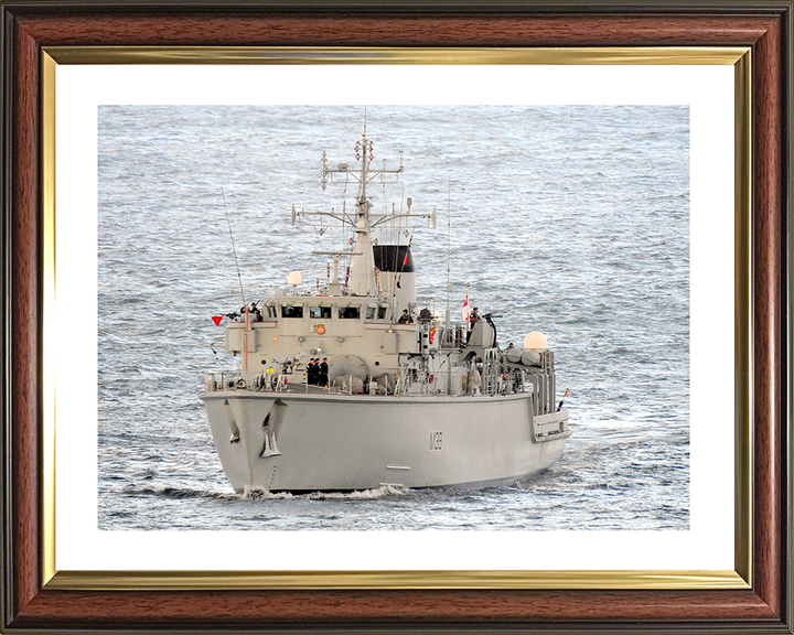 HMS Atherstone (M38) Royal Navy Hunt Class Mine Warfare Vessel Port Bow View Photo Print Wall Art Decor Posters, Prints, & Visual Artwork Hampshire Prints 10 x 8 Classic Frame Yes