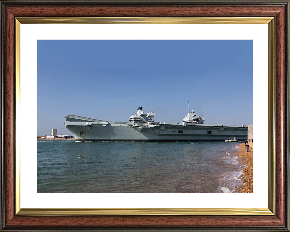 HMS Queen Elizabeth R08 | Photo Print | Framed Print | Queen Elizabeth Class | Aircraft Carrier | Royal Navy Hampshire Prints